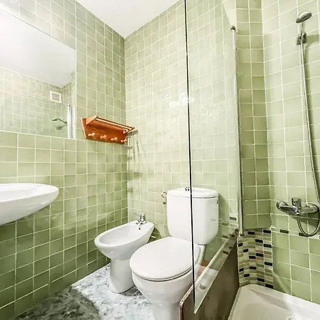 2 Bedroom In Apartment Nerja